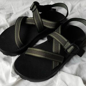 New! Men’s Chaco Z1 classic. Size 8.